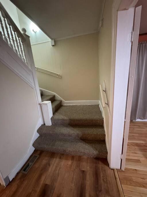 Comforting Getaway-Sleeps 6-Walk To Falls! Ниагарски водопад Екстериор снимка