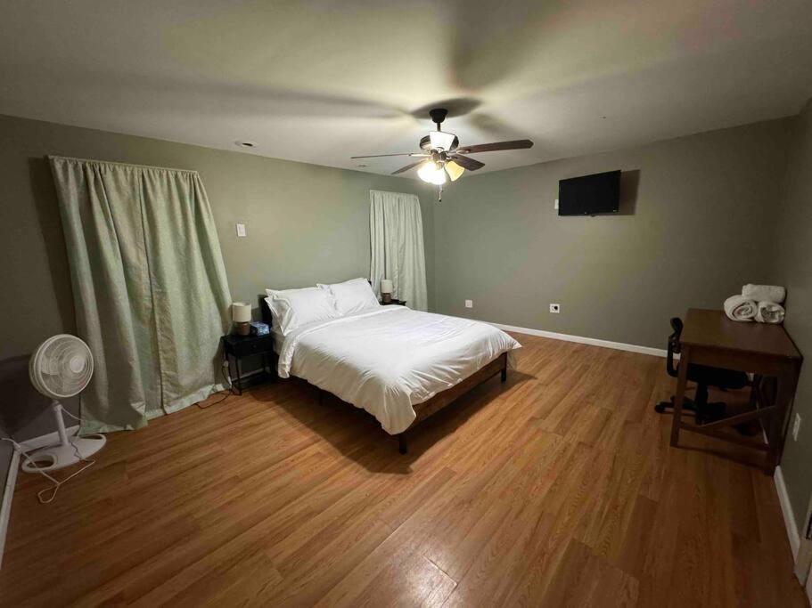 Comforting Getaway-Sleeps 6-Walk To Falls! Ниагарски водопад Екстериор снимка